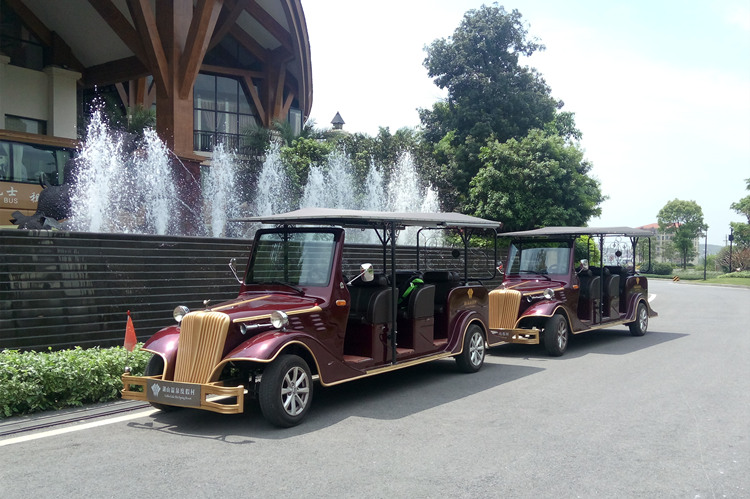 Classic cars used in hot spring resorts